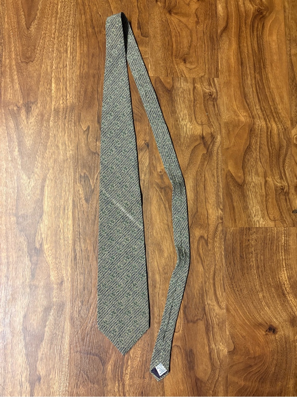 Claiborne 100% Silk Necktie Vintage Gold Brown Geometric Pattern